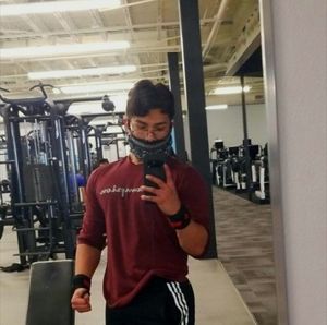 Meet your Posher, Leonel